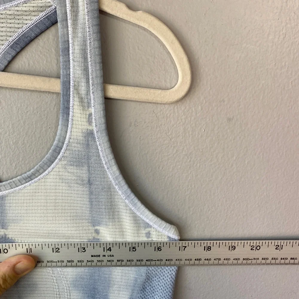 Lululemon Swiftly Tech Racerback Tank Top Blue White Tie Dye ‎ Size 6
